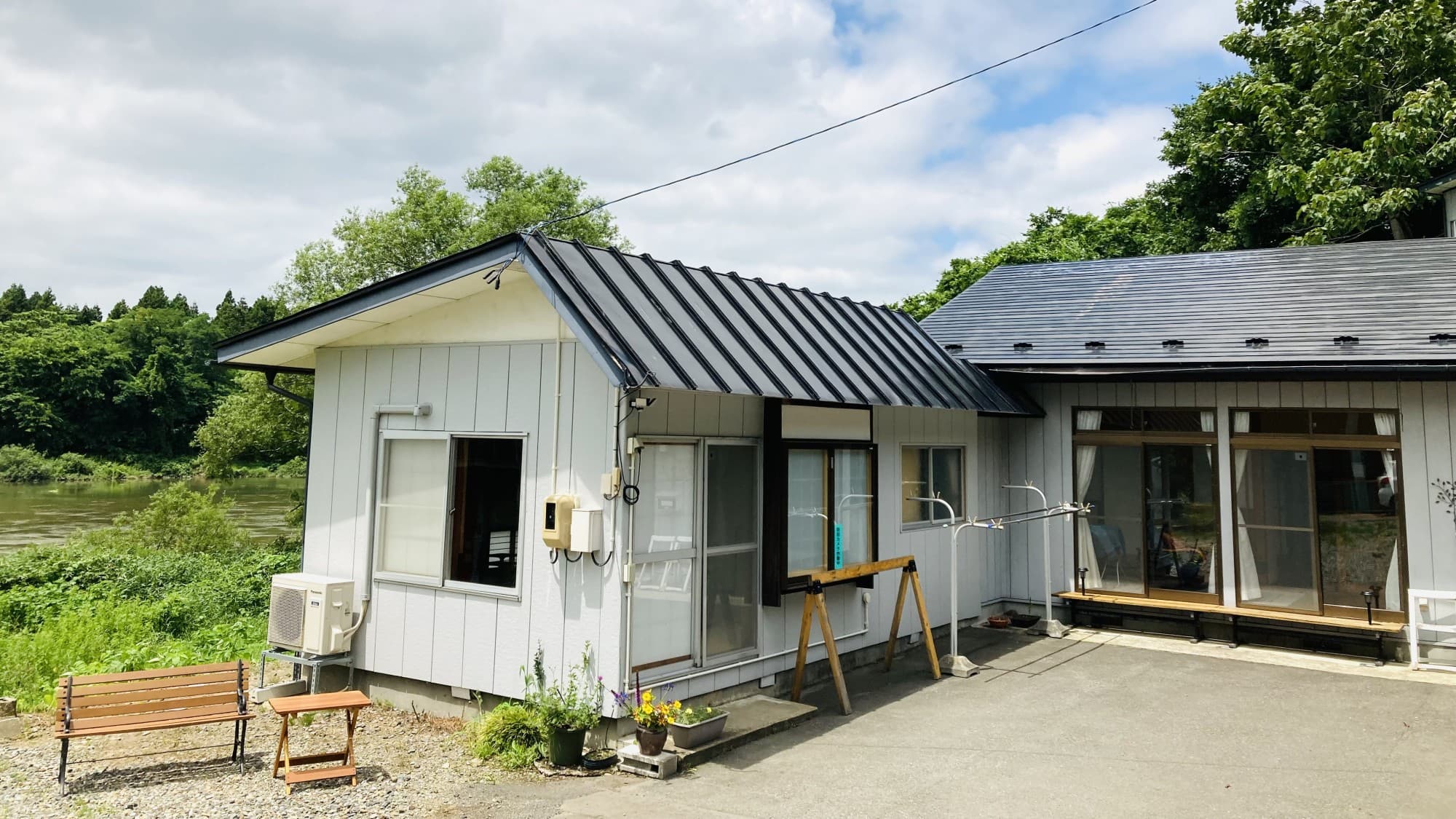 ゲストハウス蘖（ひこばえ）